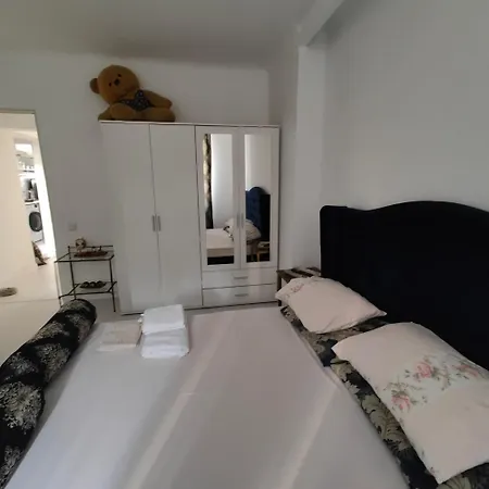 Apartament Krim -2camere Διαμέρισμα Κονστάντζα